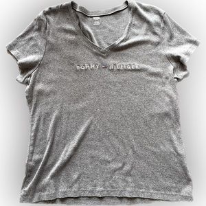 Tommy Hilfiger V Neck Shirt size XXL